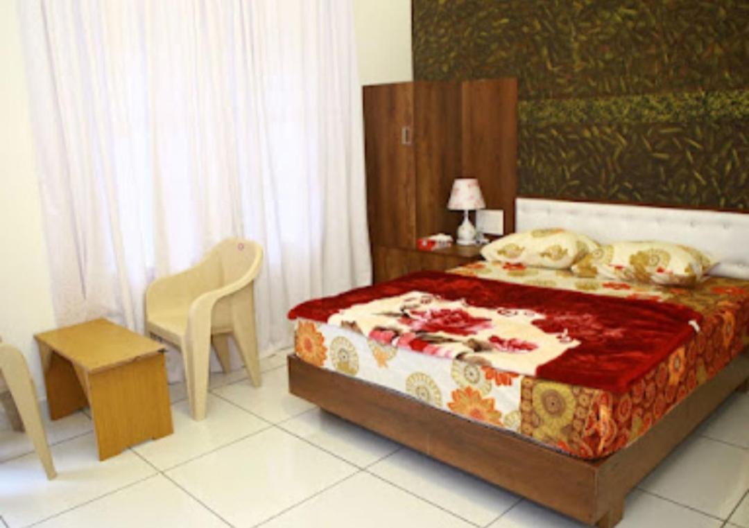 Ferienwohnung Orchid Ranipuram Kallar  Exterior foto